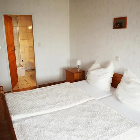 Via Eberle - Vinothek Und Gaestezimmer Guest house *