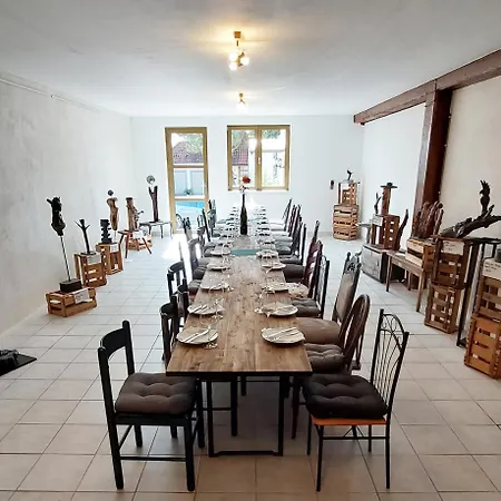 Via Eberle - Vinothek Und Gaestezimmer ゲストハウス Grünstadt
